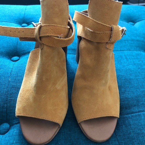 Top shop very lightly worn suede sandals orange/mustard size 40 - Picture 3 of 4
